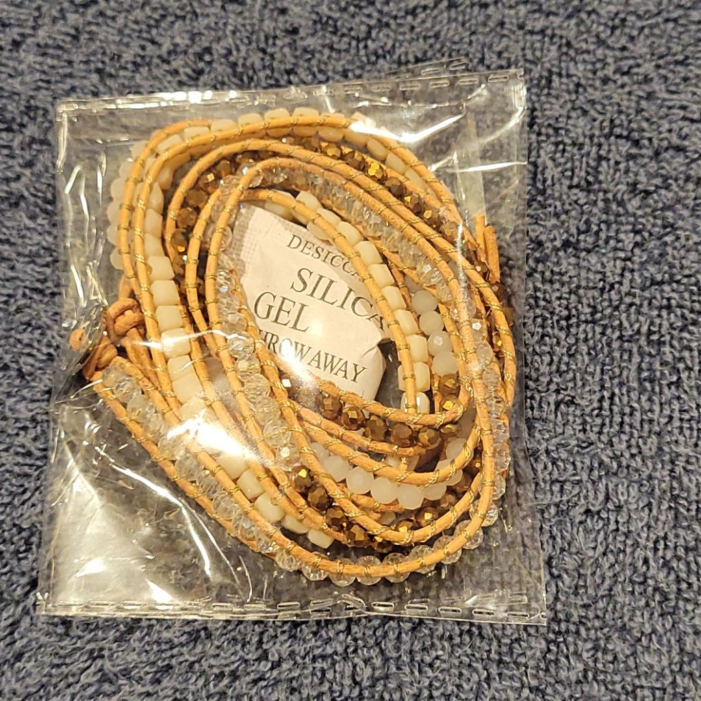 Victoria Emerson Wrap Bracelet Pink 20$
